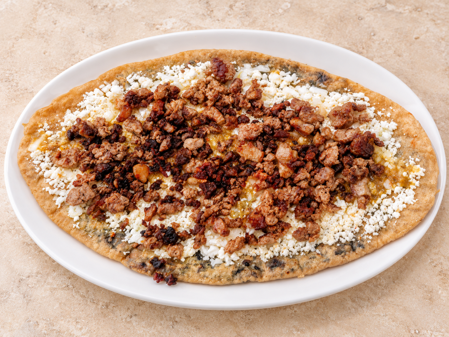 Huarache de suadero de La Cazuela de Consuelo